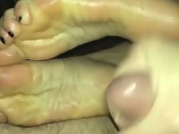 Cum stranger feet