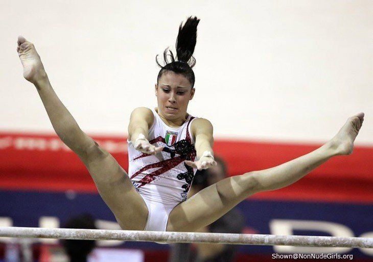 Girls college gymnastics