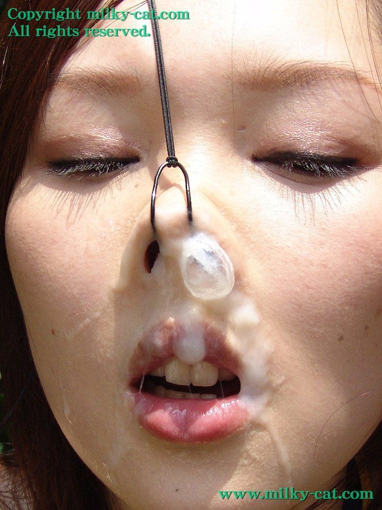 Hook reccomend cum out her nose