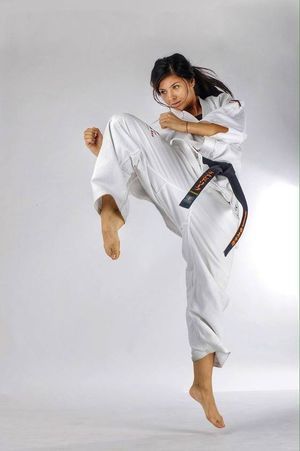 Asian naked martial arts