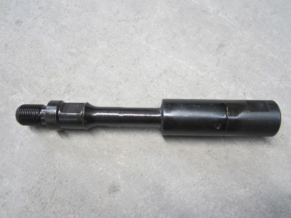 Oilfield rod stripper tool