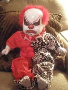 Evil midget clown