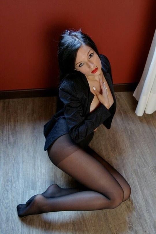 Elvira pictures pantyhose