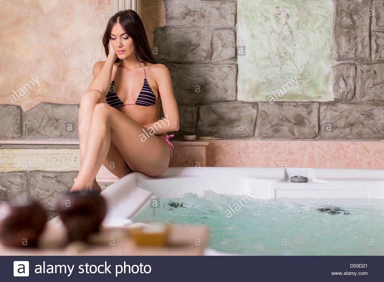 Erotic hot tub wife 