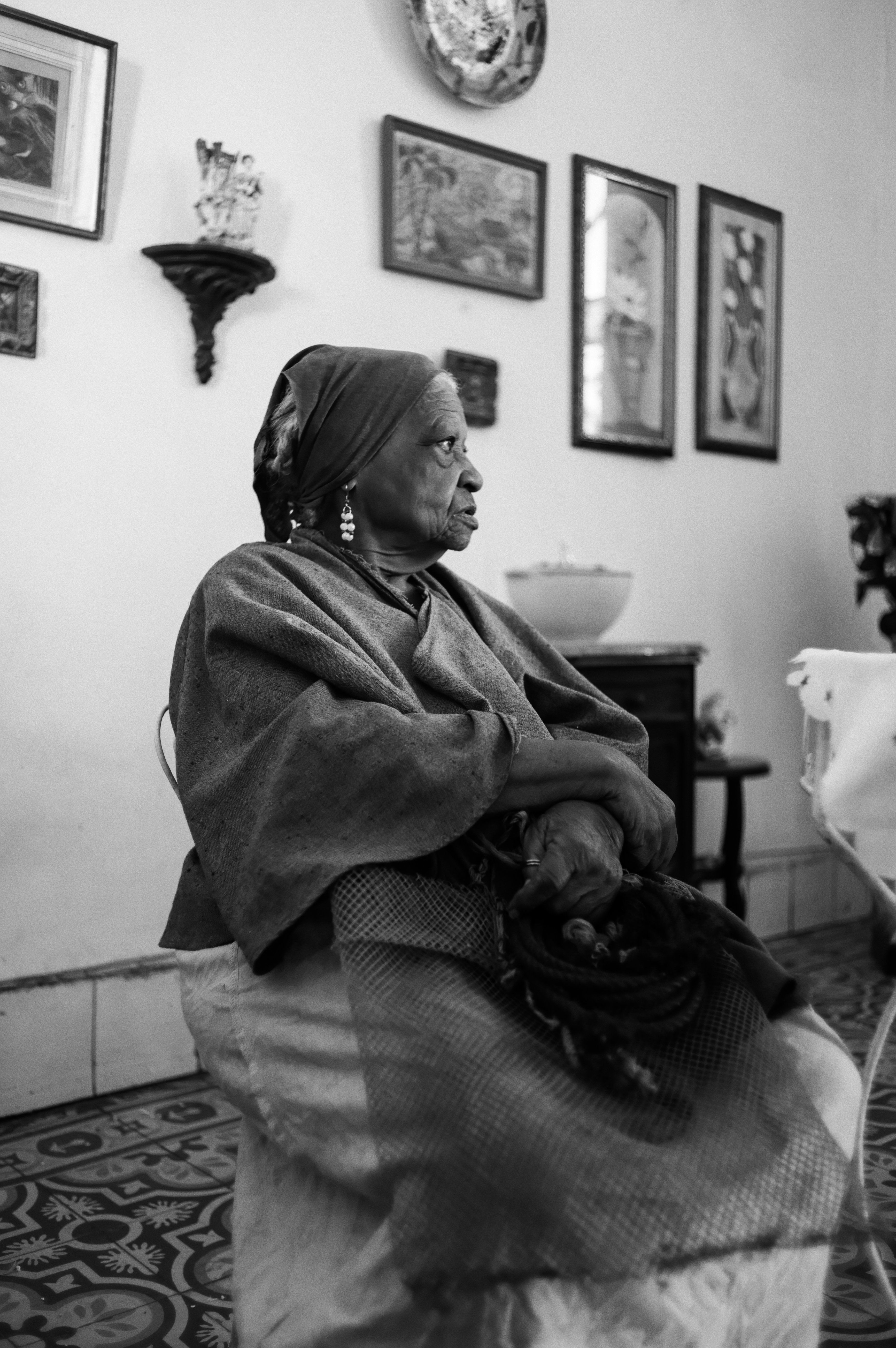 Sex grannies in Havana have 5 Places