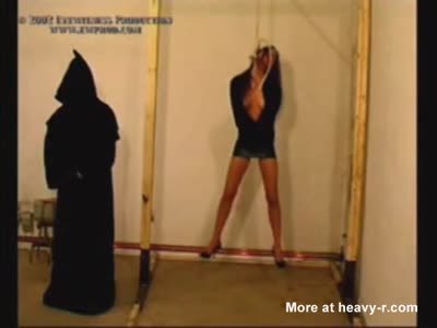 Porno execution by hanging image pic
