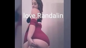Yak reccomend randalin shaking booty instagram story
