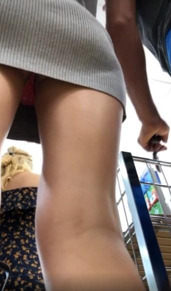 spy sexy ass teens in supermarket