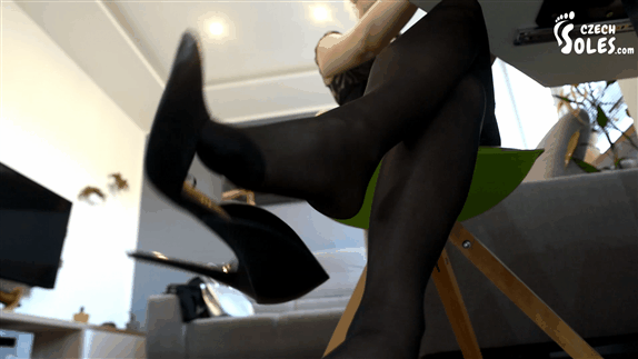 Chinese femdom shoe high heel