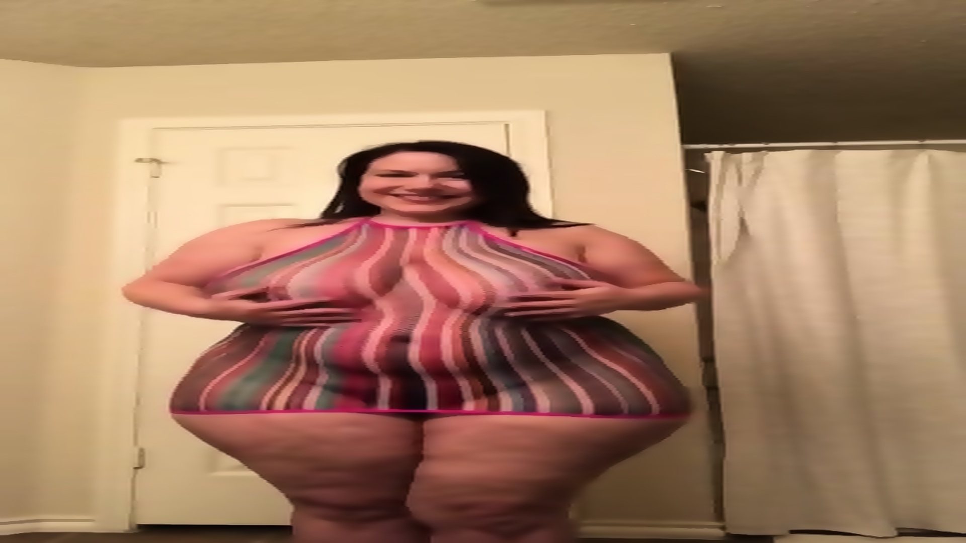 Thicc naked girl