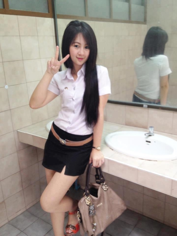 Thai student girl มอมเหล้านักศึกษา จนได้เย็ดสด.